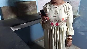 Indian Wife Gets Fucked By The Plumber